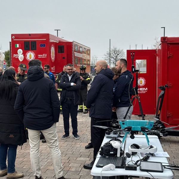 Cerimonia di consegna del progetto rescEU CBRN-DSIM-IT