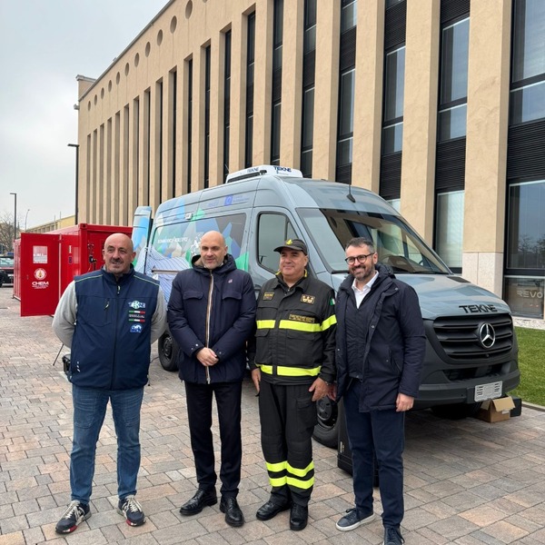 TEKNE con il Sottosegretario di Stato all'Interno Emanuele Prisco e il Capo del Corpo Nazionale dei Vigili del Fuoco Eros Mannino