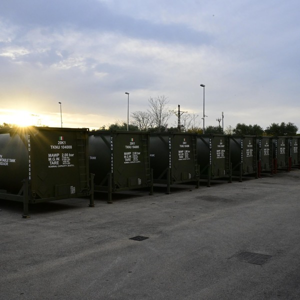 Container tank carburante